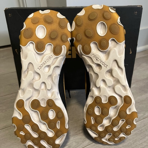 Nike React, Mens 7.5 - Picture 11 of 15